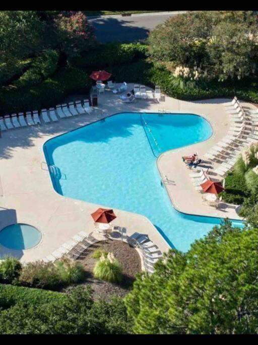 In The Heart Of Harbour Town 2Br 2Ba Pool Access Close To Beach ヒルトンヘッドアイランド エクステリア 写真
